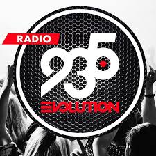 93.5 Revolution